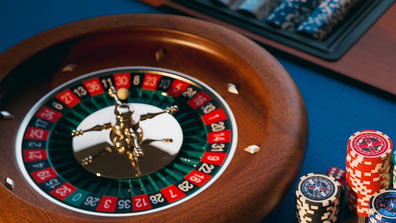 Revolutionizing Entertainment: The Rise of Live Casinos