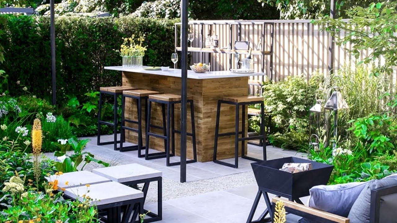 Crafting Community and Cocktails: The Rise of Outside Garden Bars